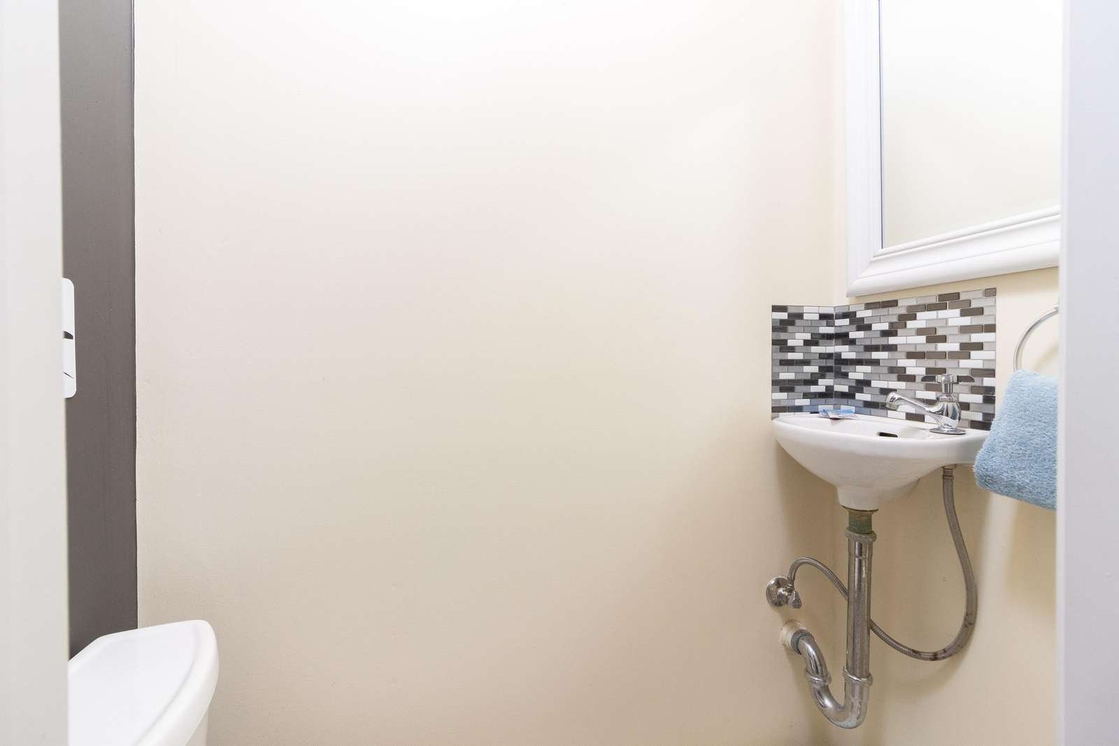 2nd floor half bath