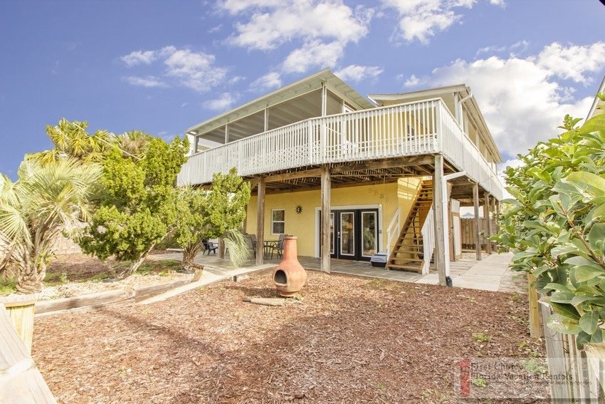 Seas The Day House with Stairs